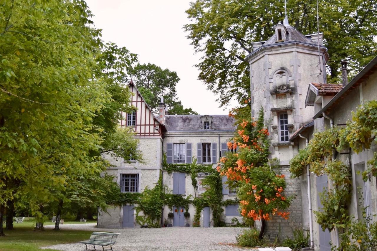 Manoir De Plaisance Panzió Benon Kültér fotó