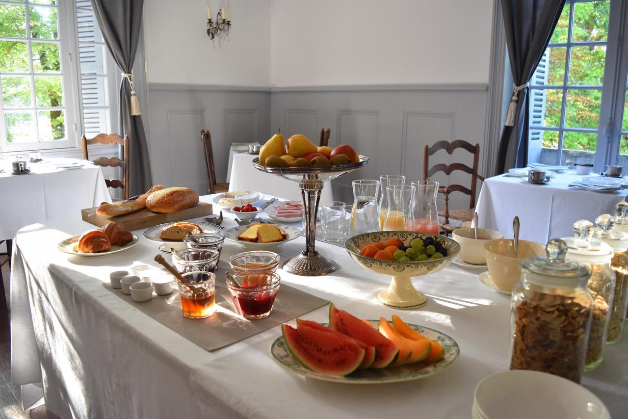 Manoir De Plaisance Panzió Benon Kültér fotó