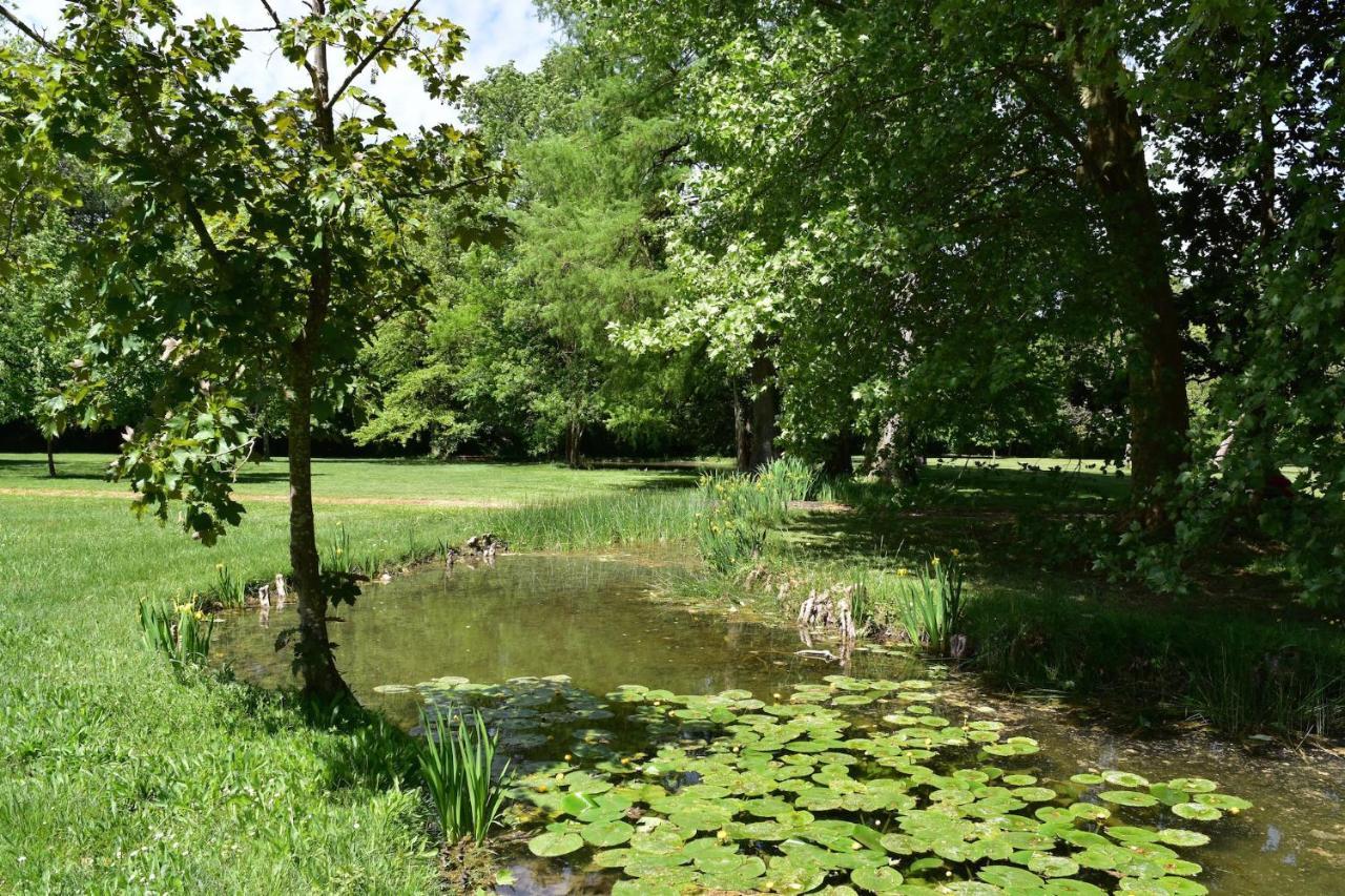 Manoir De Plaisance Panzió Benon Kültér fotó