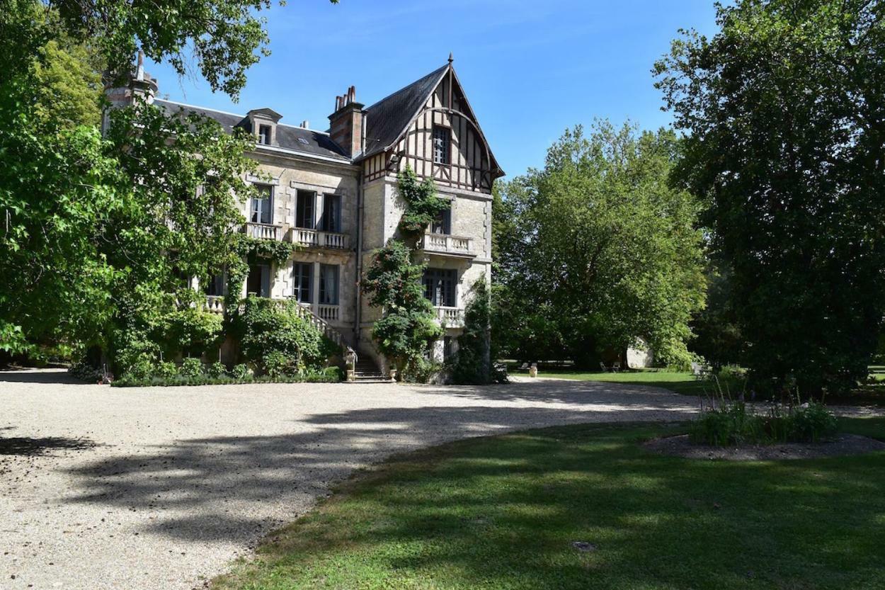 Manoir De Plaisance Panzió Benon Kültér fotó