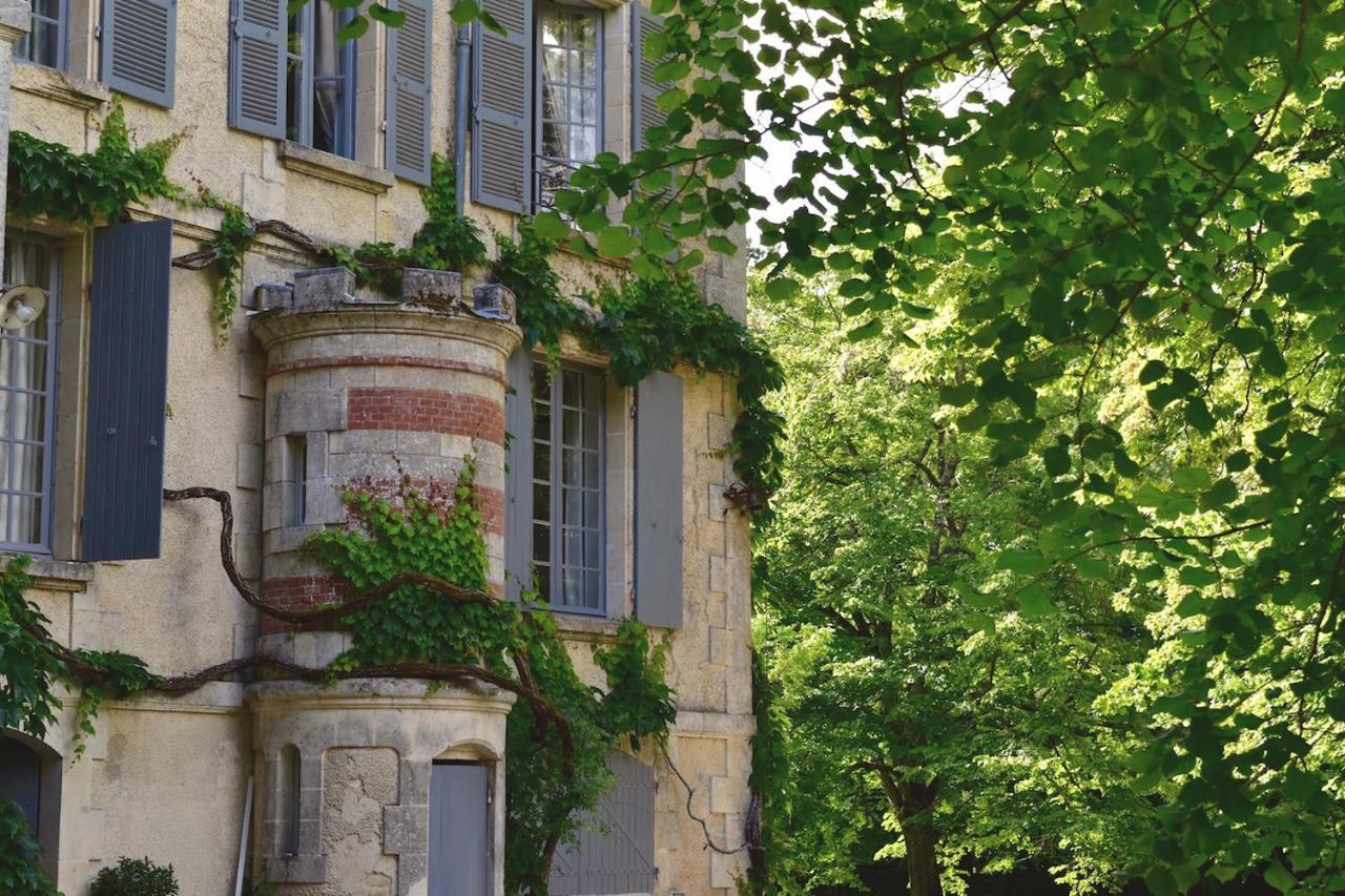 Manoir De Plaisance Panzió Benon Kültér fotó